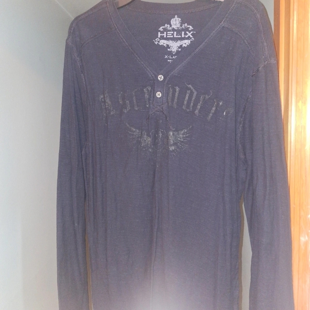 Helix Men’s Long Sleeve Casual Button Down Shirt in Charcoal Gray